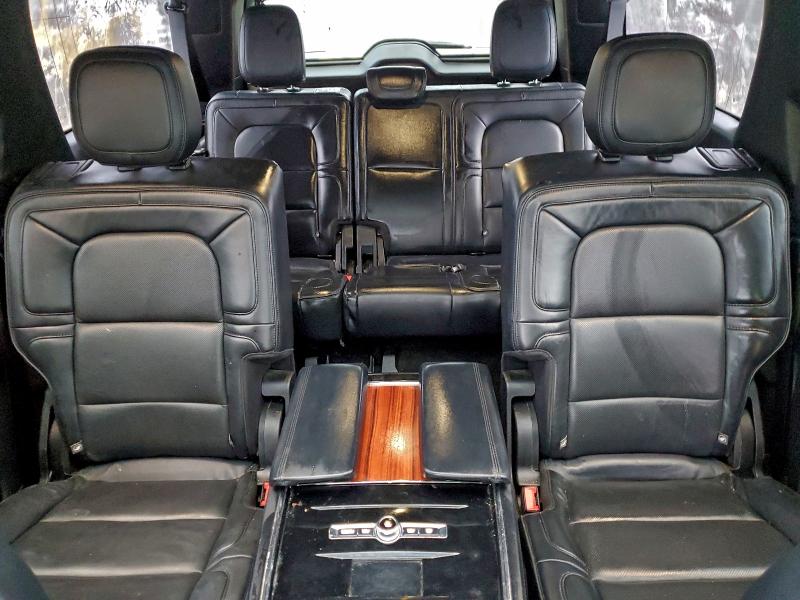 Photo 10 from auction – 2019 LINCOLN NAVIGATOR with VIN 5LMJJ3LT6KEL06983