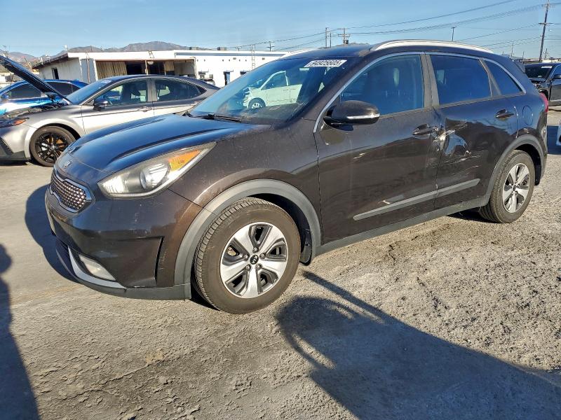 KIA NIRO EX 2017 with VIN KNDCC3LC4H5102296 - Photo from auction