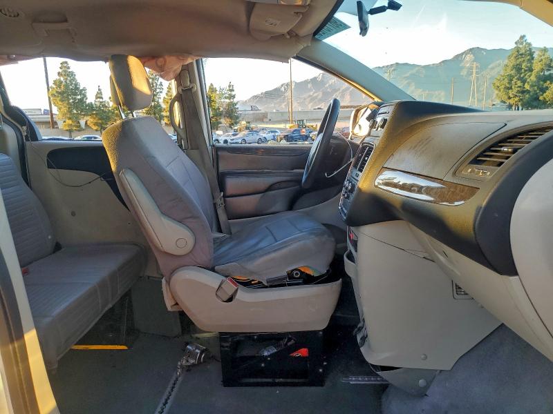 Photo 7 from auction – 2011 DODGE CARAVAN with VIN 2D4RN4DG5BR779009
