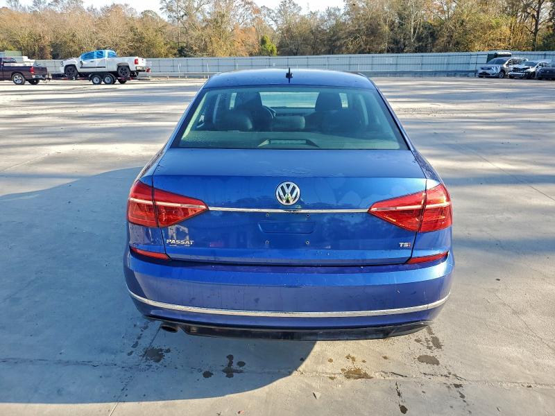 Photo 6 from auction – 2016 VOLKSWAGEN PASSAT S with VIN 1VWAT7A35GC032784
