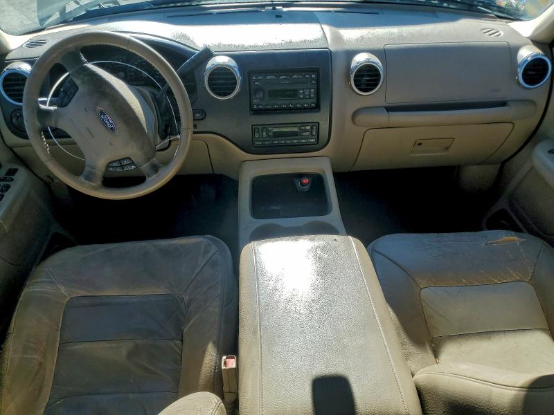 Photo 8 from auction – 2004 FORD EXPEDITION with VIN 1FMRU17W64LA02847