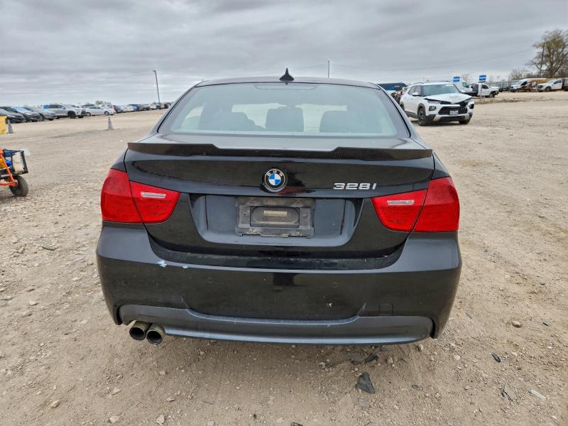 Photo 6 from auction – 2010 BMW 328I with VIN WBAPH7C59AA175900