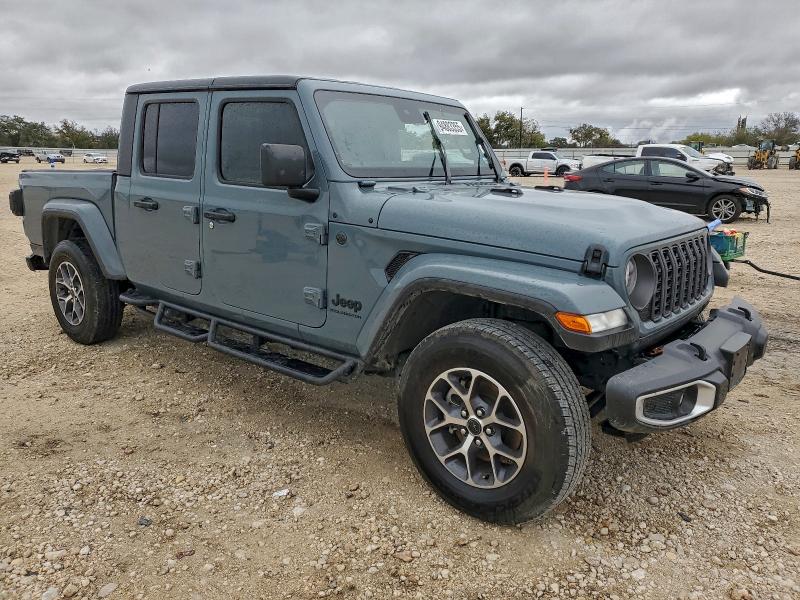 Photo 4 from auction – 2024 JEEP GLADIATOR with VIN 1C6HJTAG9RL111968
