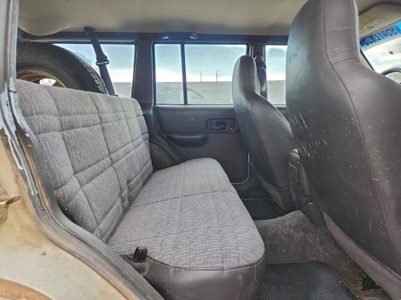 Photo 11 from auction – 2001 JEEP CHEROKEE S with VIN 1J4FF48S01L597568