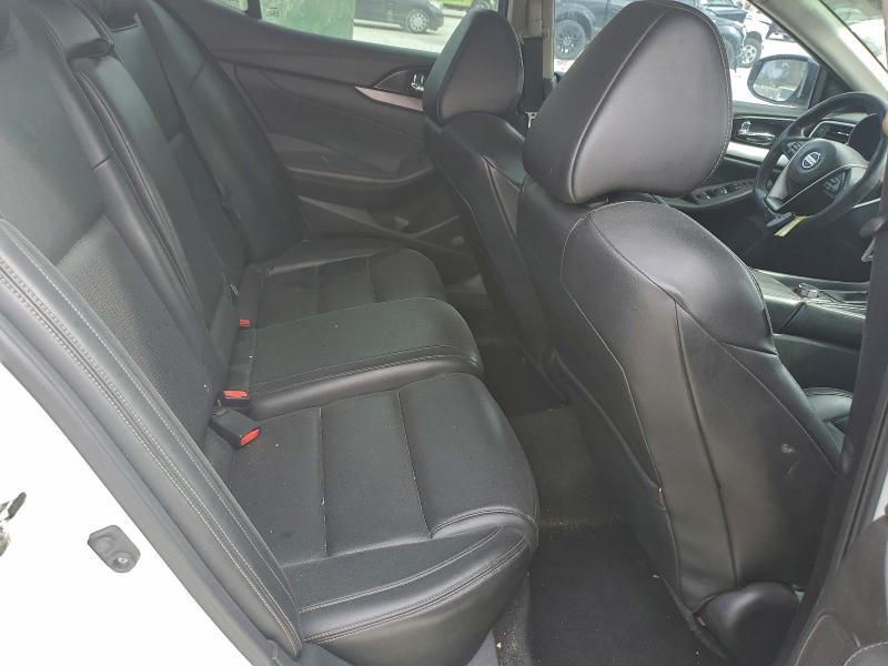 Photo 10 from auction – 2016 NISSAN MAXIMA 3.5 with VIN 1N4AA6AP4GC378272