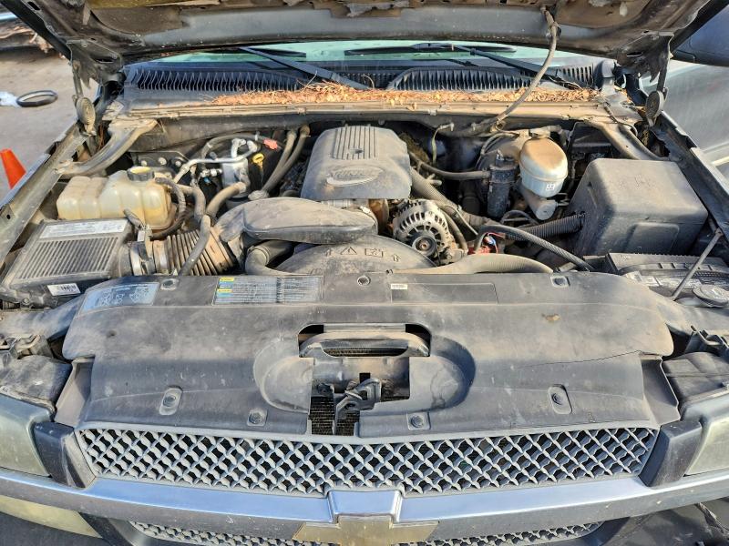 Photo 11 from auction – 2004 CHEVROLET SILVERADO with VIN 1GCEC14VX4Z181750