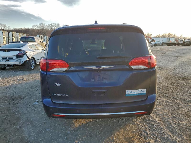 Photo 6 from auction – 2018 CHRYSLER PACIFICA T with VIN 2C4RC1BG9JR174753