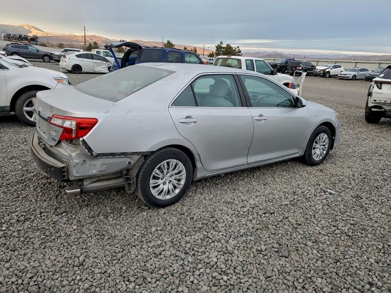 Photo 3 from auction – 2012 TOYOTA CAMRY HYBRID with VIN 4T1BD1FK6CU017177