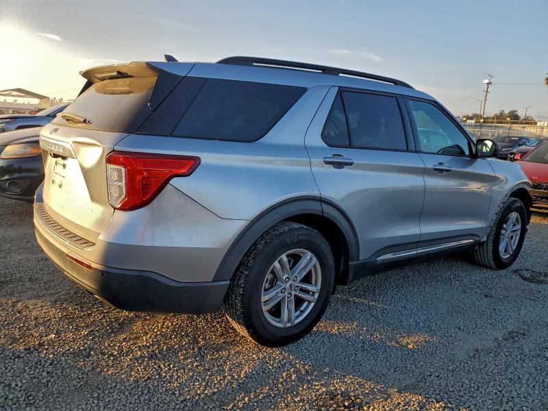 Photo 3 from auction – 2021 FORD EXPLORER X with VIN 1FMSK7DH6MGC26757