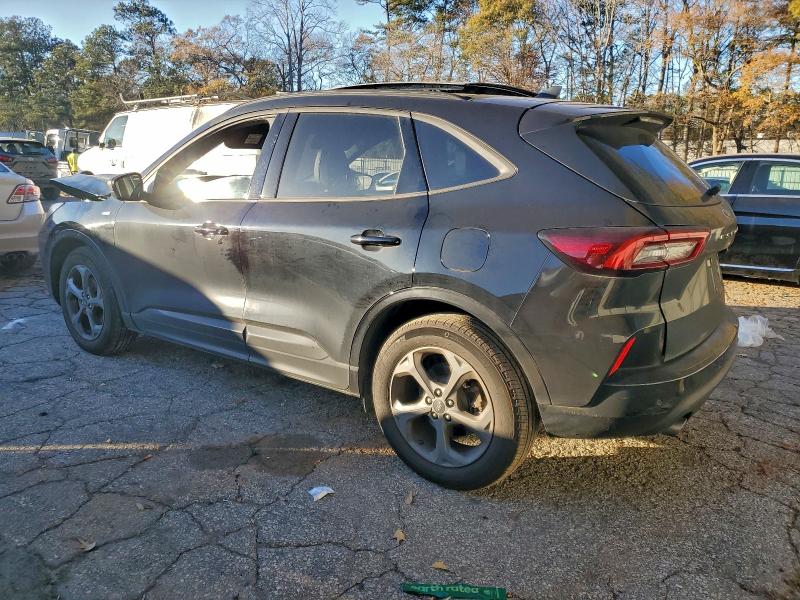 Photo 2 from auction – 2023 FORD ESCAPE with VIN 1FMCU0MN9PUA98984