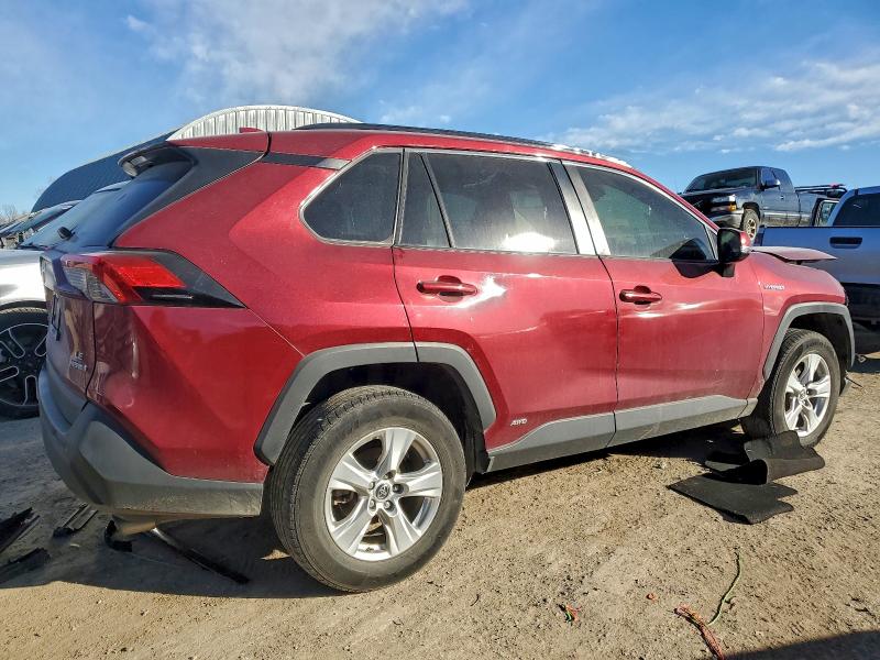 Photo 3 from auction – 2019 TOYOTA RAV4 LE with VIN JTMMWRFV3KD009133