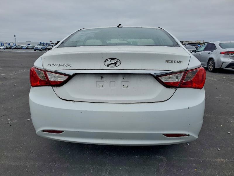 Photo 6 from auction – 2013 HYUNDAI SONATA GLS with VIN 5NPEB4AC5DH503757