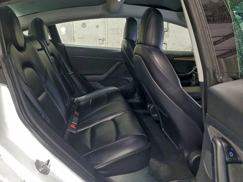 Photo 10 from auction – 2022 TESLA MODEL 3 with VIN 5YJ3E1EA3NF289177