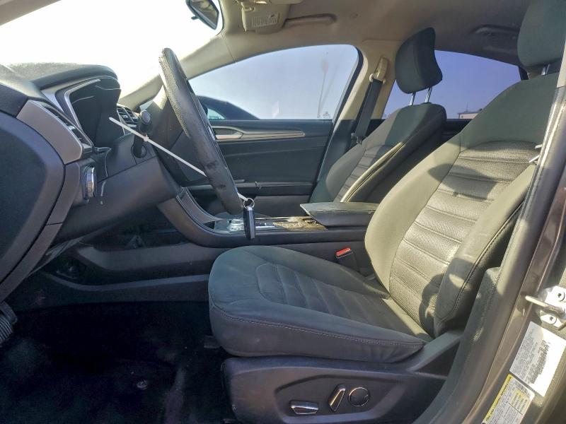 Photo 7 from auction – 2017 FORD FUSION with VIN 3FA6P0LUXHR313093
