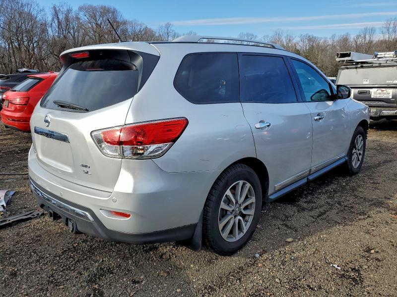 Photo 3 from auction – 2013 NISSAN PATHFINDER with VIN 5N1AR2MM0DC690674