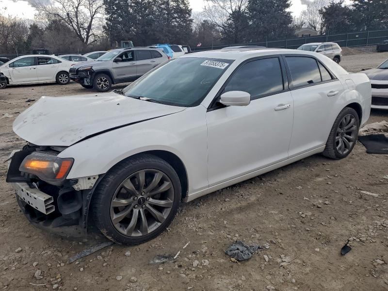 CHRYSLER 300 S 2014 с VIN 2C3CCABT3EH228695 - Фото с аукциона