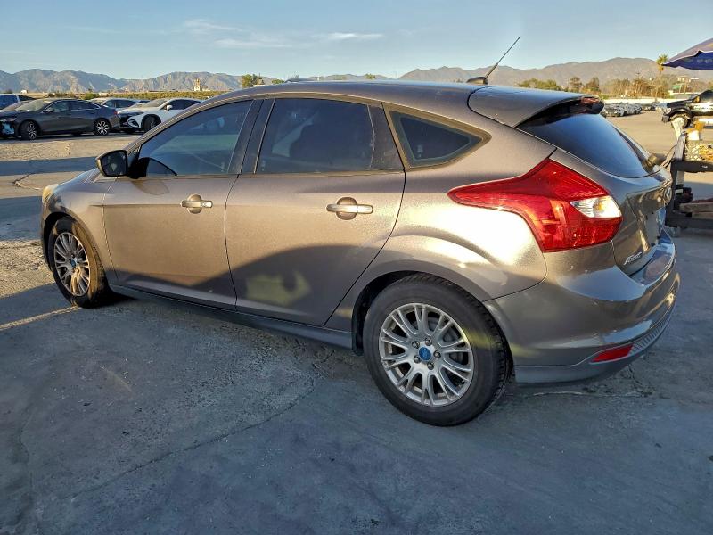 Photo 2 from auction – 2012 FORD FOCUS SE with VIN 1FAHP3K28CL168914