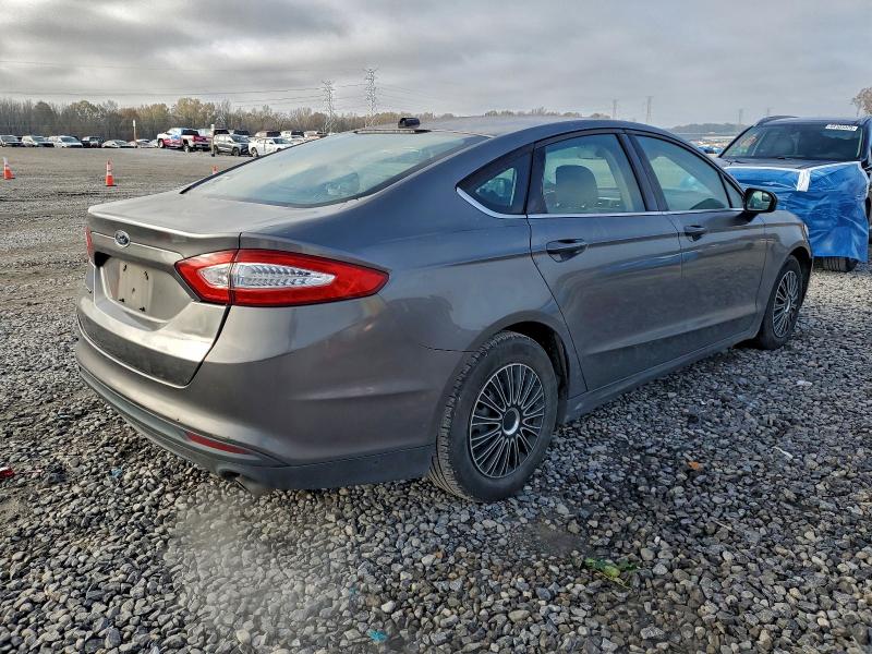Photo 3 from auction – 2013 FORD FUSION S with VIN 3FA6P0G78DR328562
