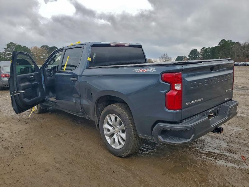 Photo 2 from auction – 2021 CHEVROLET SILVERADO with VIN 3GCPYBEK8MG124810