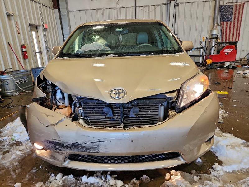 Photo 5 from auction – 2013 TOYOTA SIENNA XLE with VIN 5TDYK3DC9DS308113