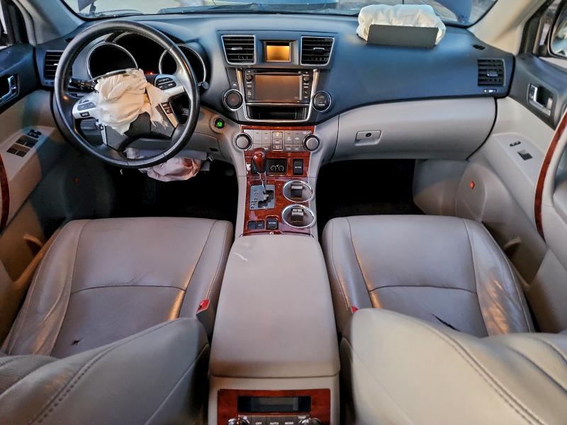 Photo 8 from auction – 2013 TOYOTA HIGHLANDER with VIN 5TDYK3EH7DS102721