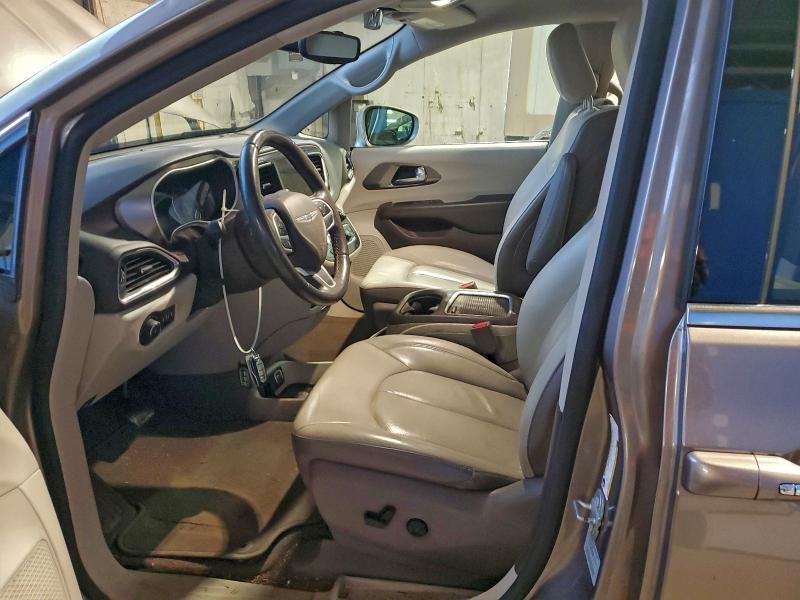 Photo 7 from auction – 2017 CHRYSLER PACIFICA T with VIN 2C4RC1EG9HR788661