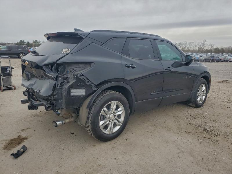 Photo 3 from auction – 2019 CHEVROLET BLAZER 2LT with VIN 3GNKBGRS8KS646714