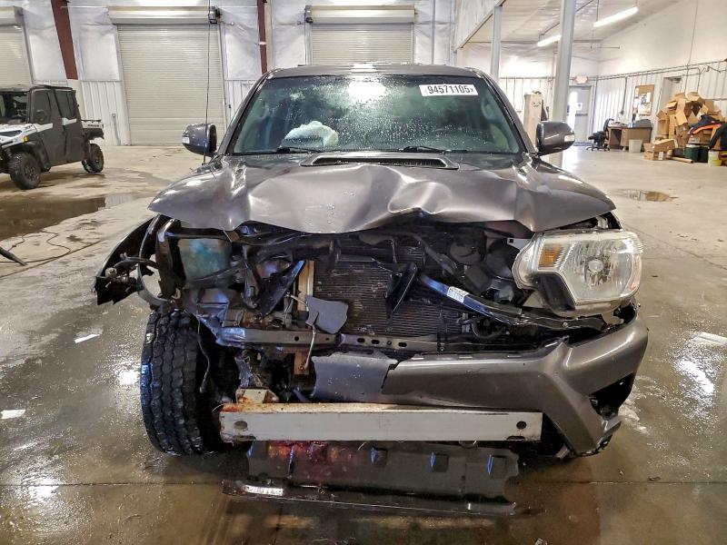 Photo 5 from auction – 2013 TOYOTA TACOMA DOU with VIN 5TFLU4EN5DX077599