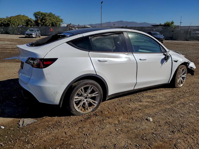 Photo 3 from auction – 2024 TESLA MODEL Y with VIN 7SAYGDED0RF089006