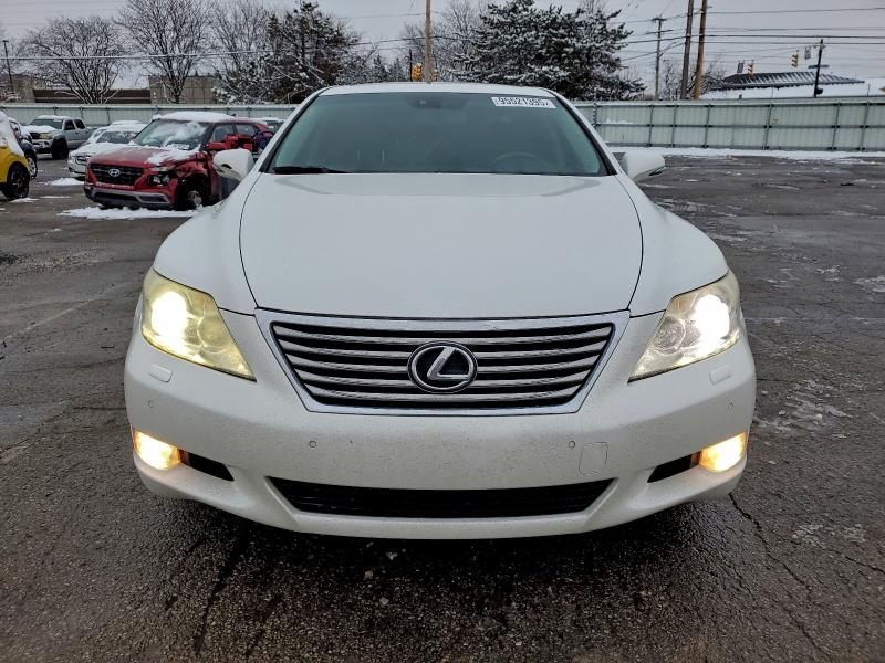 Photo 5 from auction – 2011 LEXUS LS 460 with VIN JTHBL5EF6B5106712