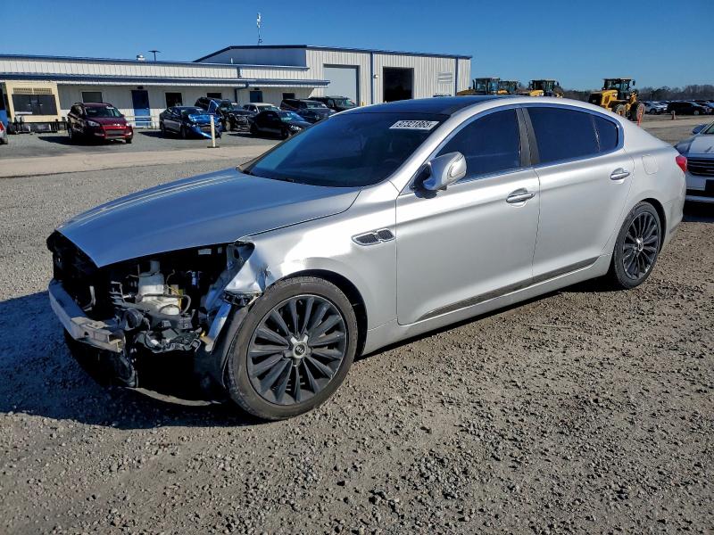 KIA K900 2015 with VIN KNALW4D4XF6022137 - Photo from auction