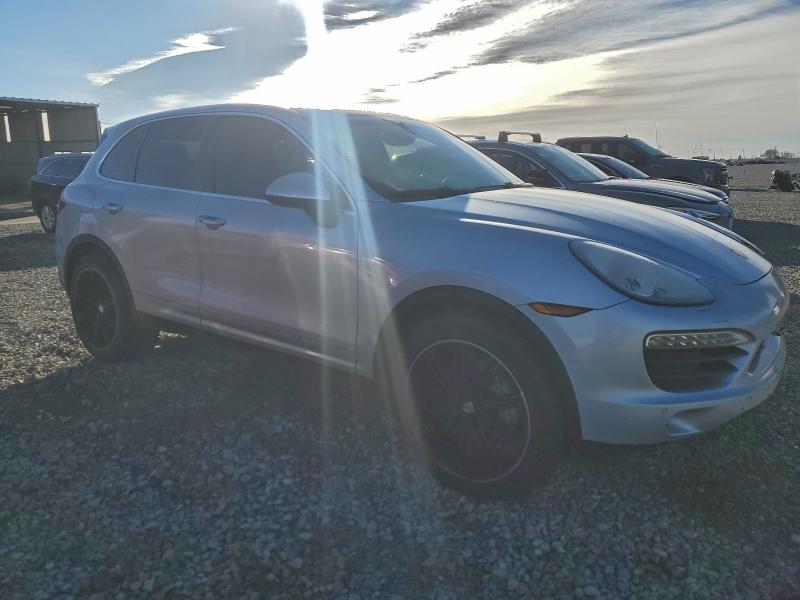 Photo 4 from auction – 2011 PORSCHE CAYENNE S with VIN WP1AB2A24BLA46327