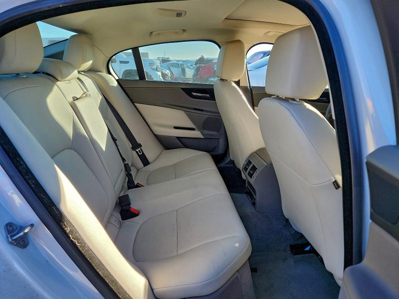 Photo 10 from auction – 2017 JAGUAR XE PREMIUM with VIN SAJAD4BGXHA959875