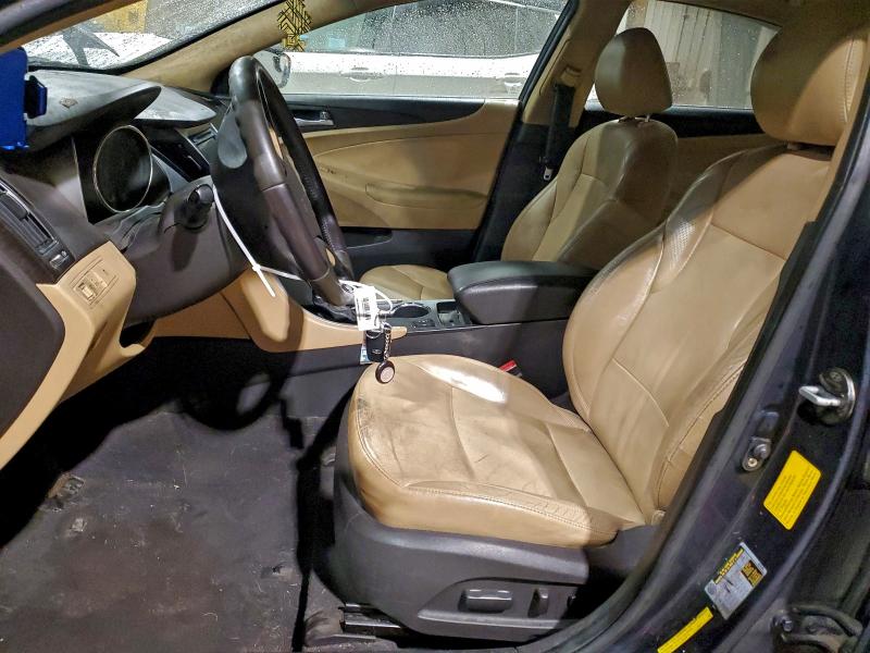 Photo 7 from auction – 2012 HYUNDAI SONATA SE with VIN 5NPEC4AC9CH355639