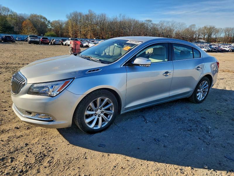 BUICK LACROSSE 2015 with VIN 1G4GB5G3XFF130200 - Photo from auction