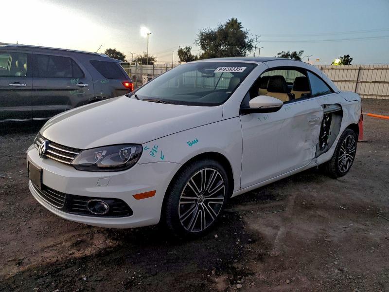 VOLKSWAGEN EOS LUX 2015 with VIN WVWFW8AH9FV005740 - Photo from auction