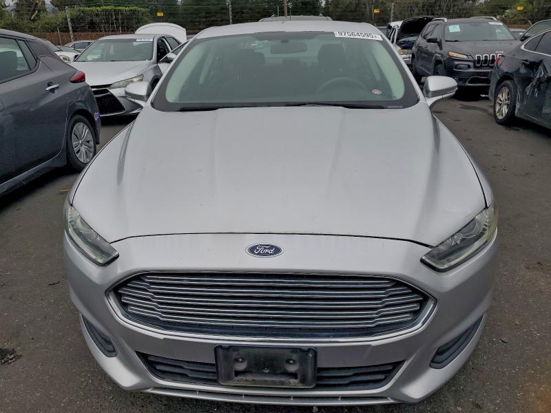 Photo 5 from auction – 2015 FORD FUSION SE with VIN 3FA6P0H77FR206745