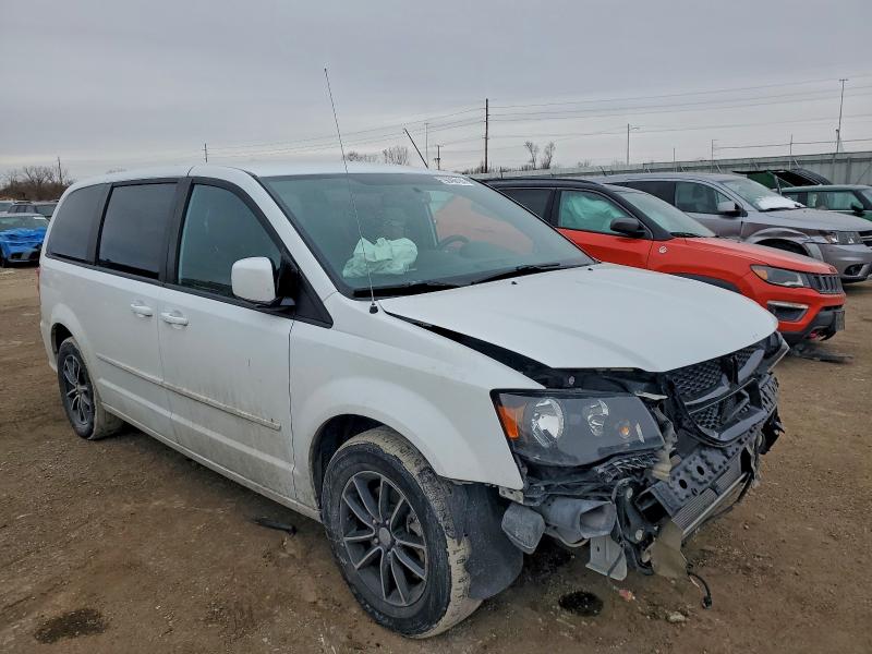 Photo 4 from auction – 2016 DODGE GRAND CARA with VIN 2C4RDGCG9GR374085