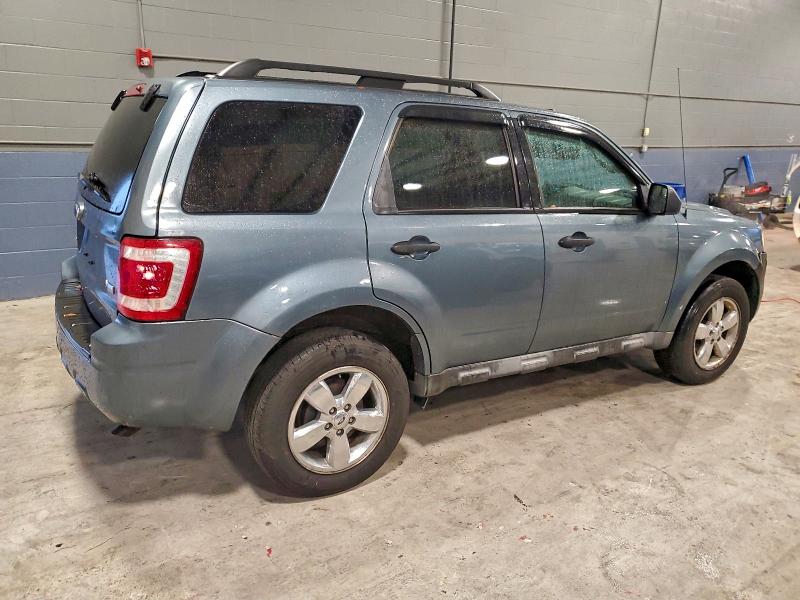Photo 3 from auction – 2010 FORD ESCAPE XLT with VIN 1FMCU9DG2AKC15801