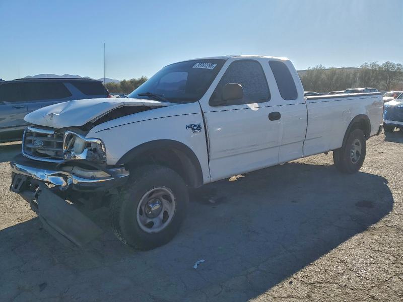 FORD F150 2000 with VIN 1FTRX18W4YNB17399 - Photo from auction