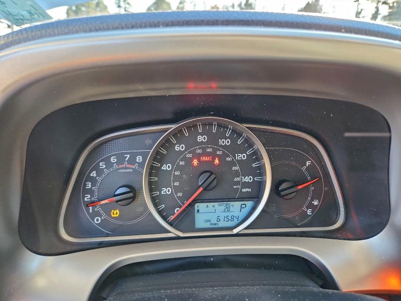 Photo 9 from auction – 2015 TOYOTA RAV4 LE with VIN JTMBFREV4FD127593