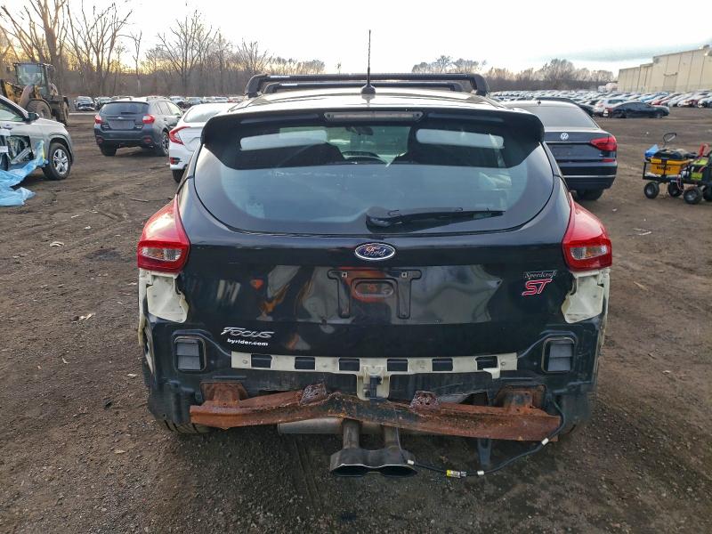 Photo 6 from auction – 2017 FORD FOCUS ST with VIN 1FADP3L92HL311146