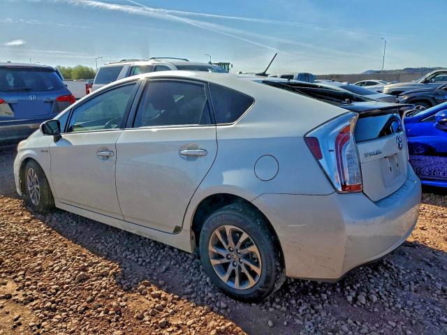 Zdjęcie 2 z aukcji – 2014 TOYOTA PRIUS z VIN JTDKN3DU0E1750802