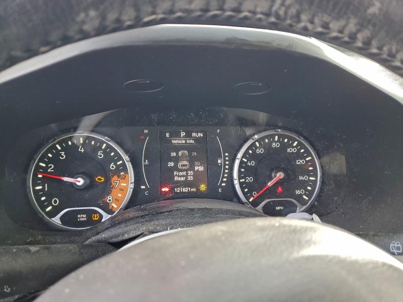 Photo 9 from auction – 2017 JEEP RENEGADE L with VIN ZACCJBBB1HPE64179