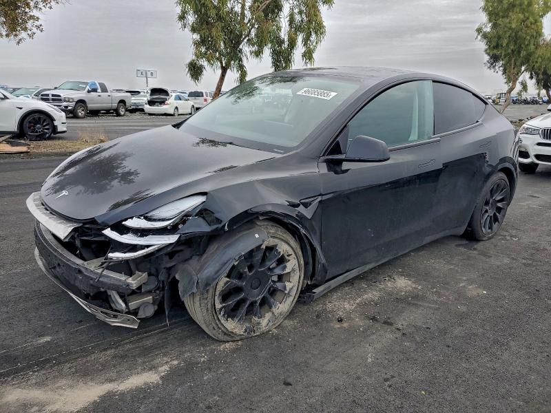 TESLA MODEL Y 2021 z numerem VIN 5YJYGDEE9MF303084 - Zdjęcie z aukcji