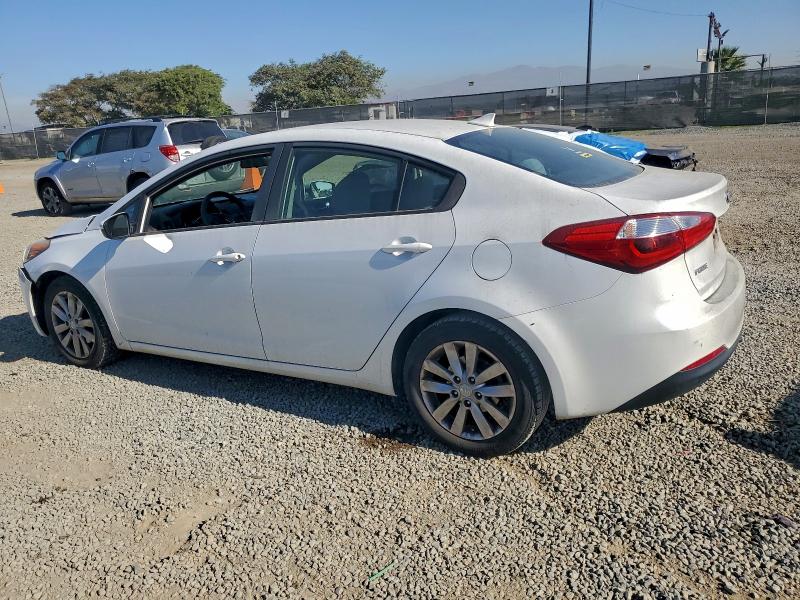 Photo 2 from auction – 2016 KIA FORTE with VIN KNAFX4A6XG5535282