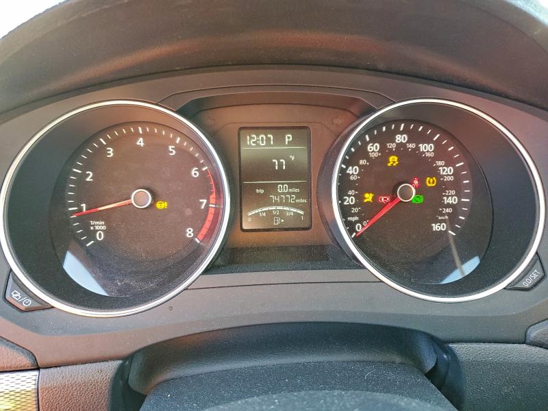 Photo 9 from auction – 2017 VOLKSWAGEN JETTA S with VIN 3VW2B7AJ3HM384591