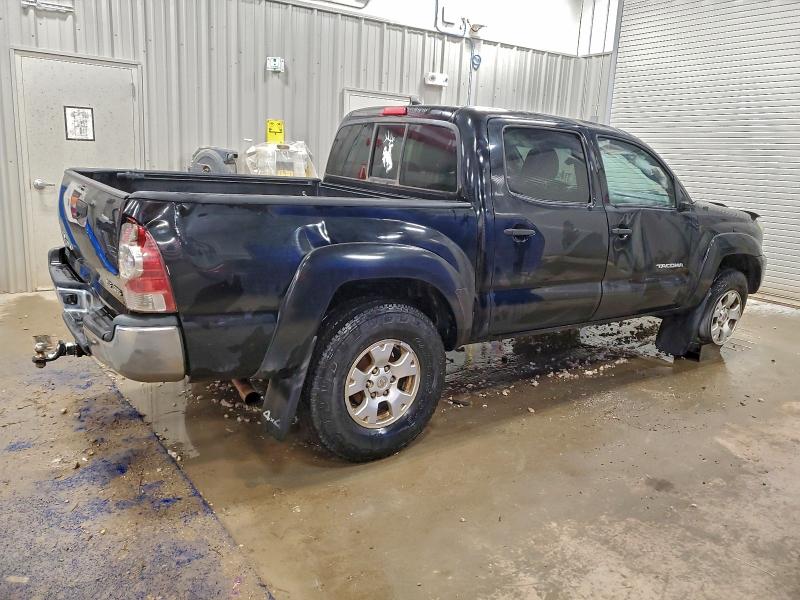 Photo 3 from auction – 2015 TOYOTA TACOMA DOU with VIN 3TMLU4EN5FM207325