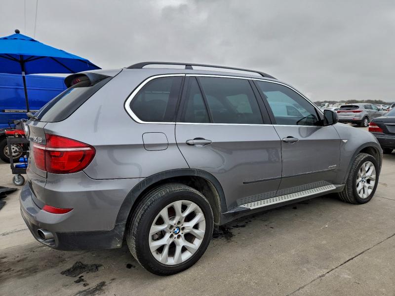 Photo 3 from auction – 2013 BMW X5 XDRIVE3 with VIN 5UXZV4C51D0B16337