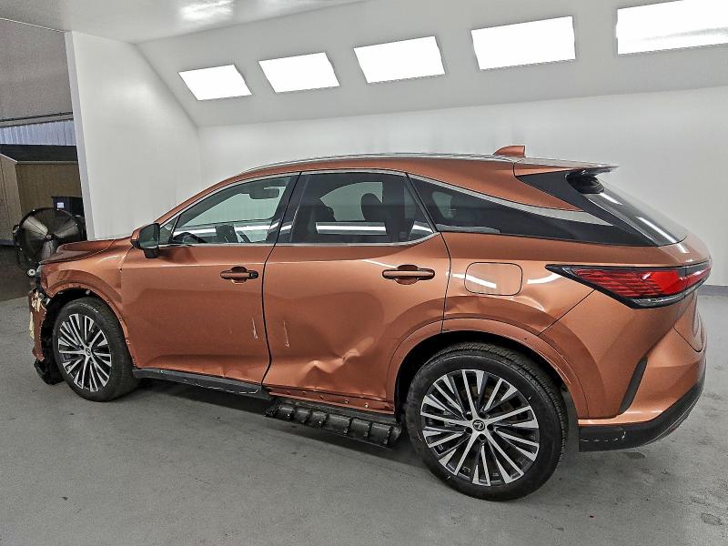 Photo 2 from auction – 2023 LEXUS RX 350 PRE with VIN JTJCHMAA2P2005717